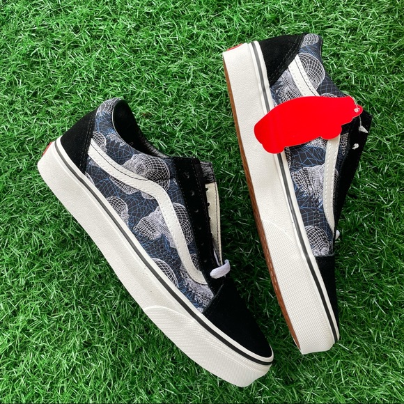 Vans Old Skool Wireframe Skulls - Picture 2 of 6